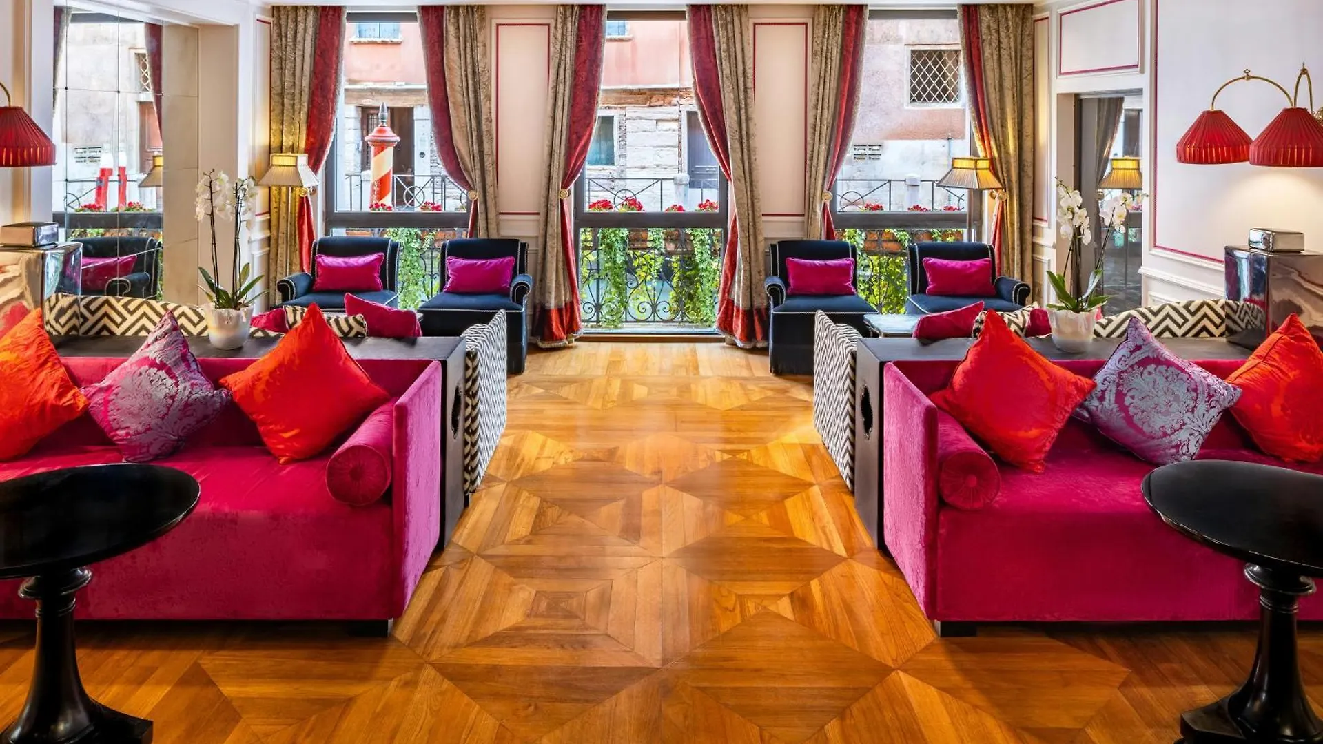2 Smart Family-Friendly Hotels In Venice City Centre Worth Booking