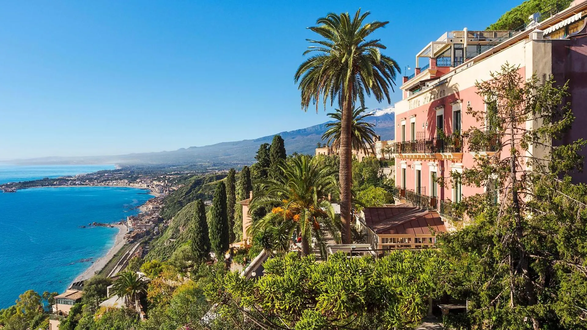 2 Exceptional Design Hotels in Taormina City Centre Worth Booking