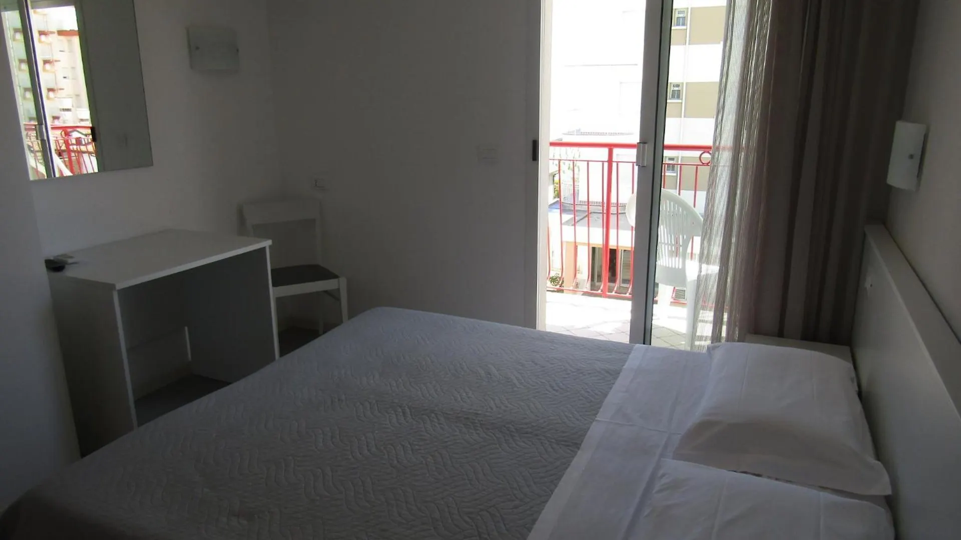 2 Smart Budget Hotels in Piazza Mazzini Worth Booking