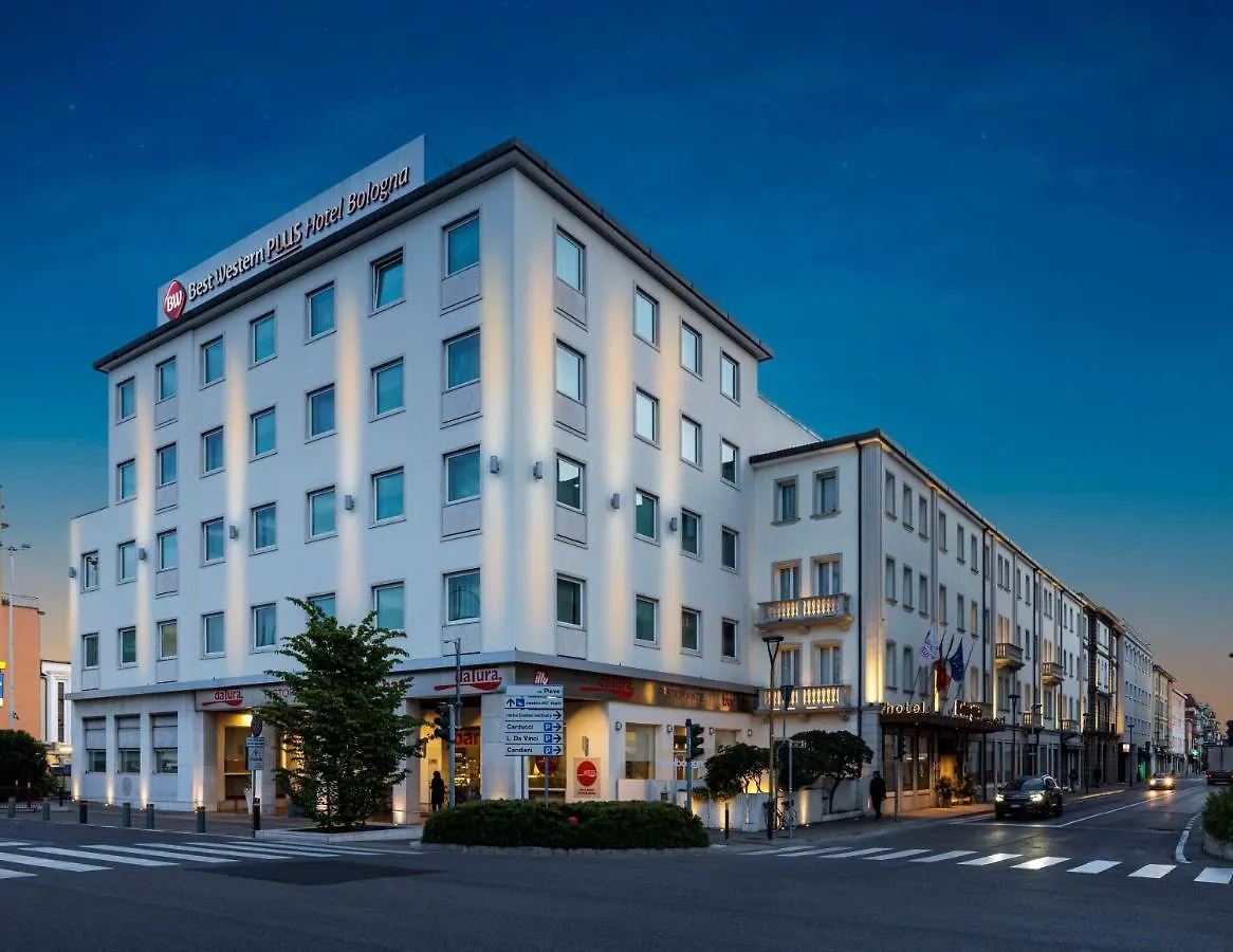 2 Top 4-Star Hotels in Stazione Mestre for Venice Travel