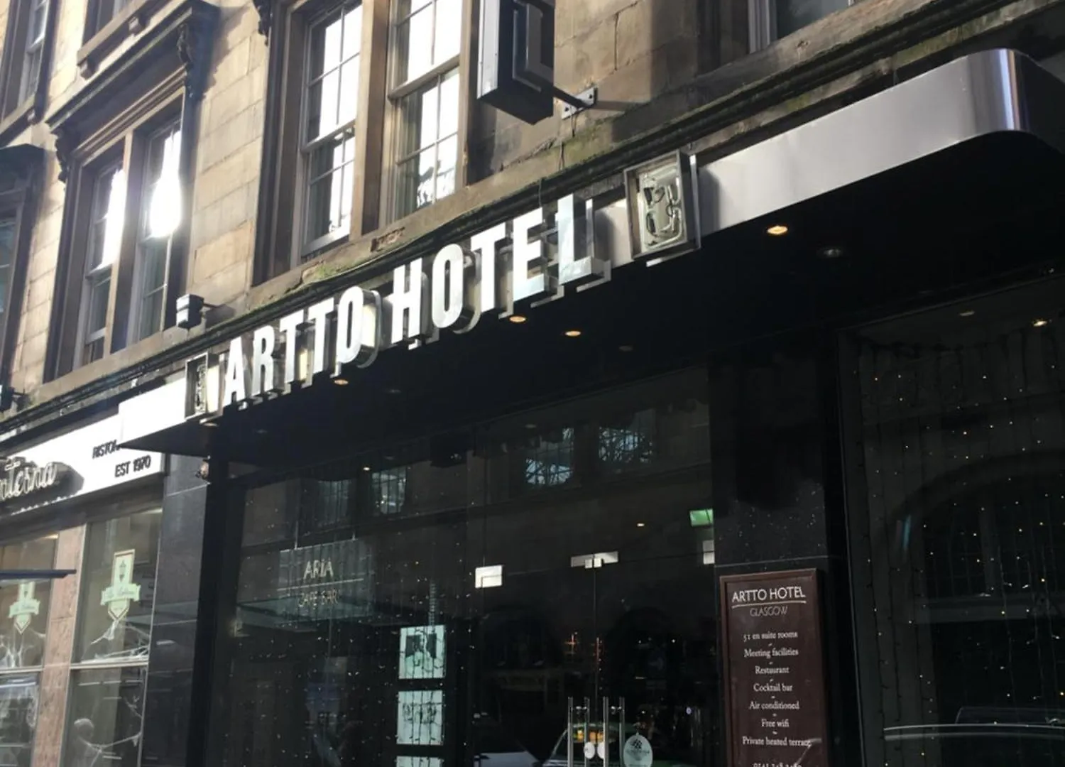 Where to Stay Near Glasgow Central Mosque: 5 Central Hotels