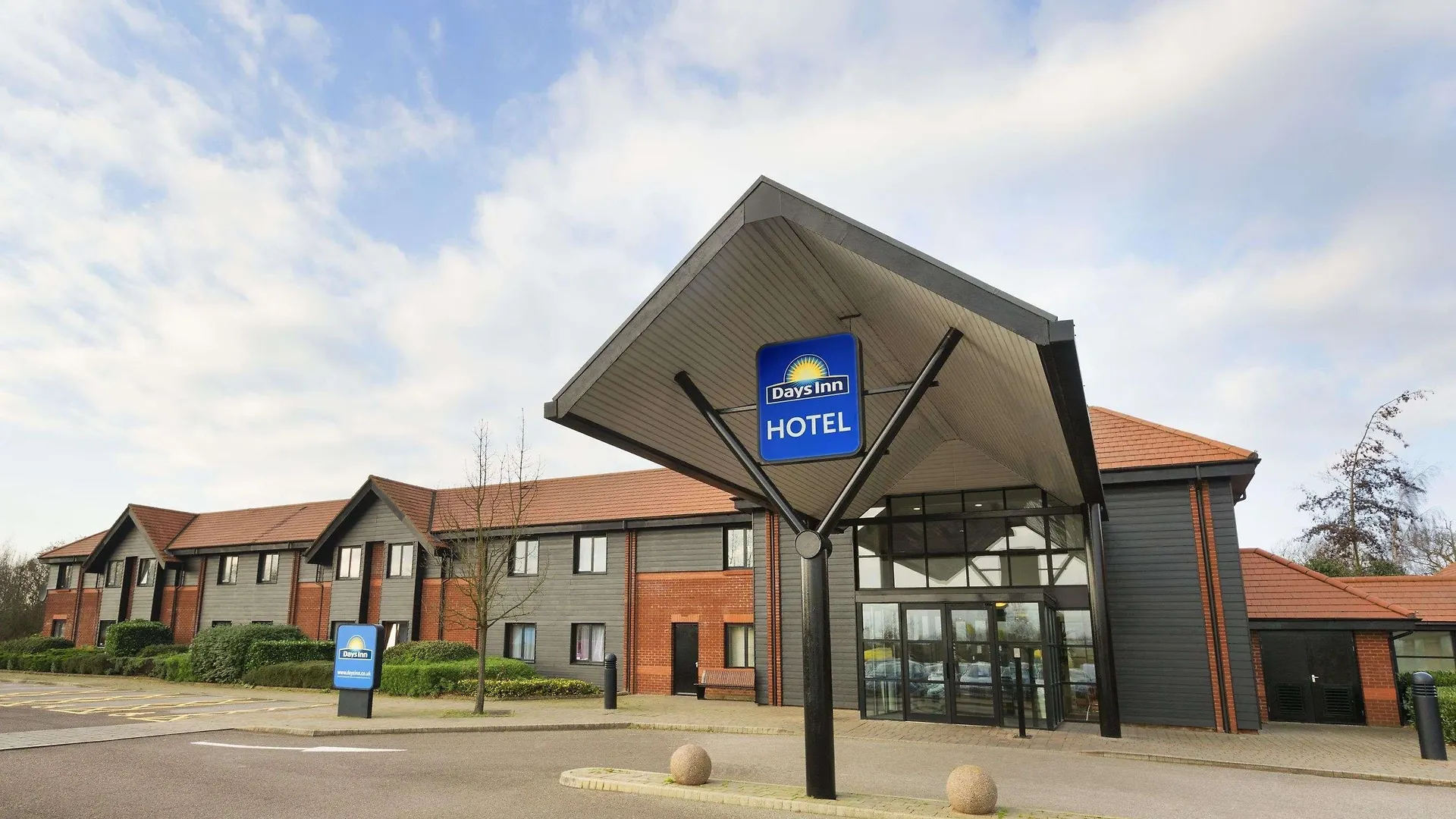 5 Smart Family-Friendly Hotels Near Chesfield Downs Golf Centre