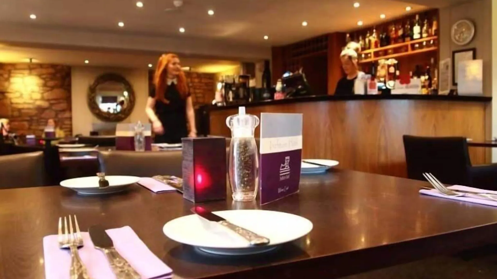 Staying In Dundee: 4 Hotels Compared For Every Budget