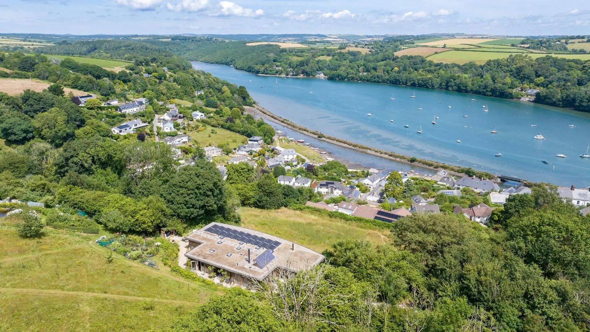 5 Central Hotels Near Restormel Castle Worth Booking