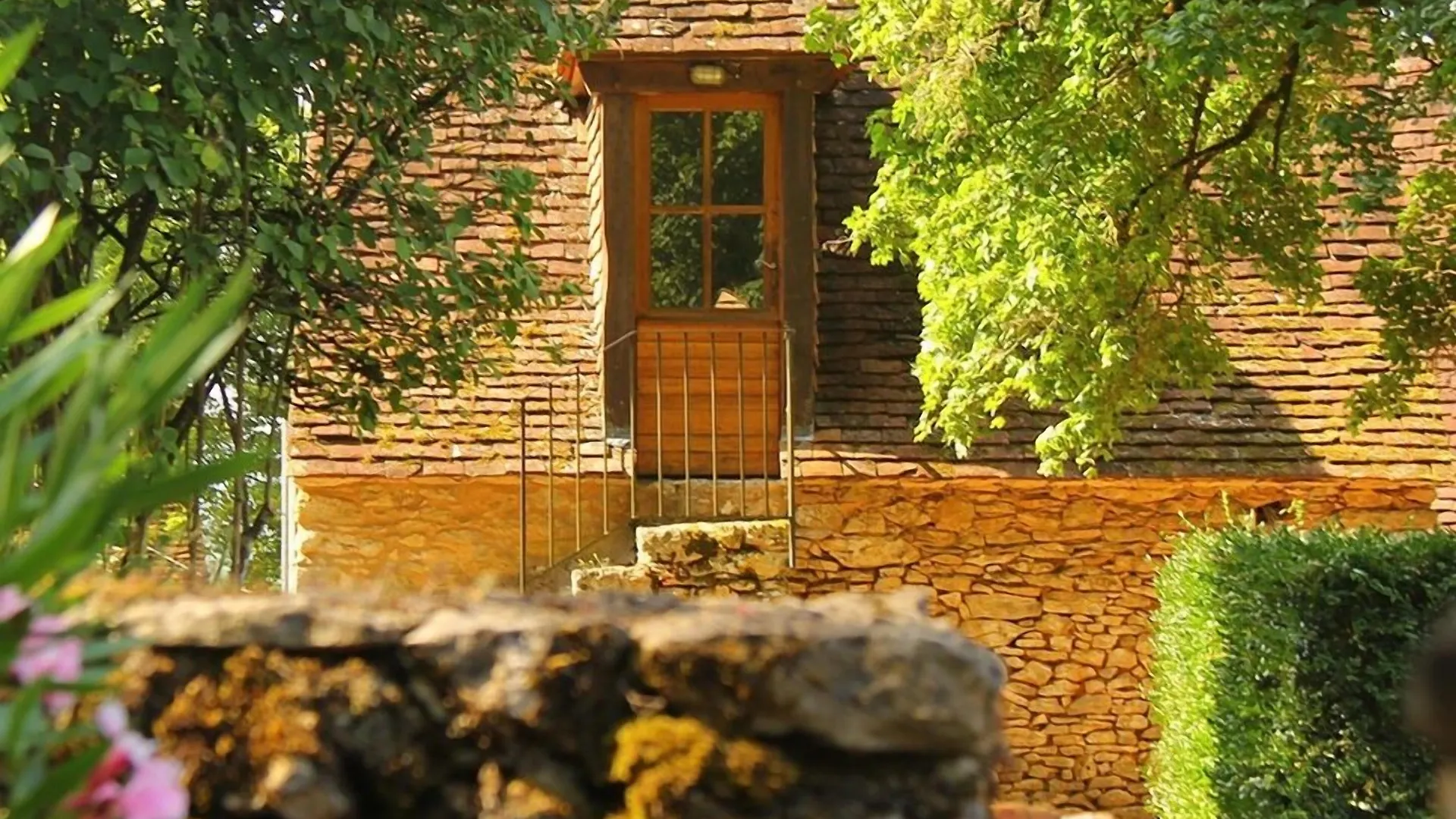 4 Central Hotels Near Thomas Pouls Worth Booking in Dordogne