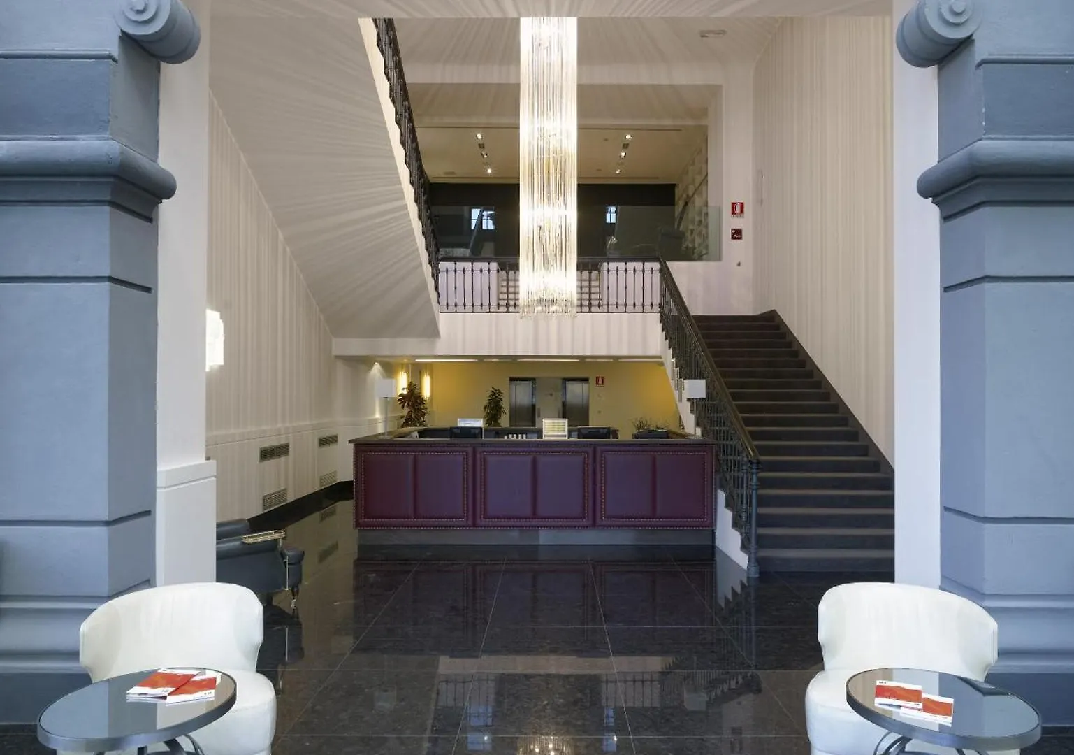 4 Central Hotels Worth Booking Close to San Siro