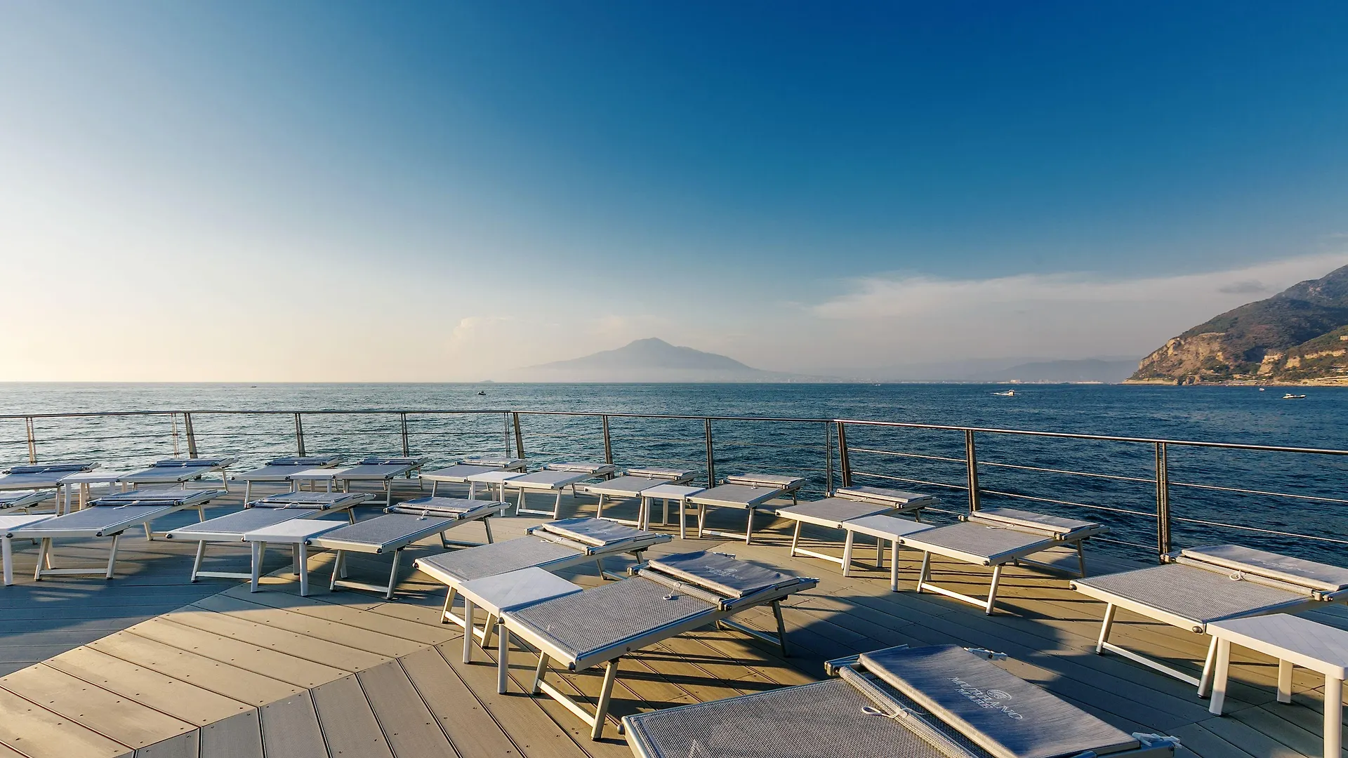 Where to Stay Near Marina del Cantone: 4 Best Beach Hotels