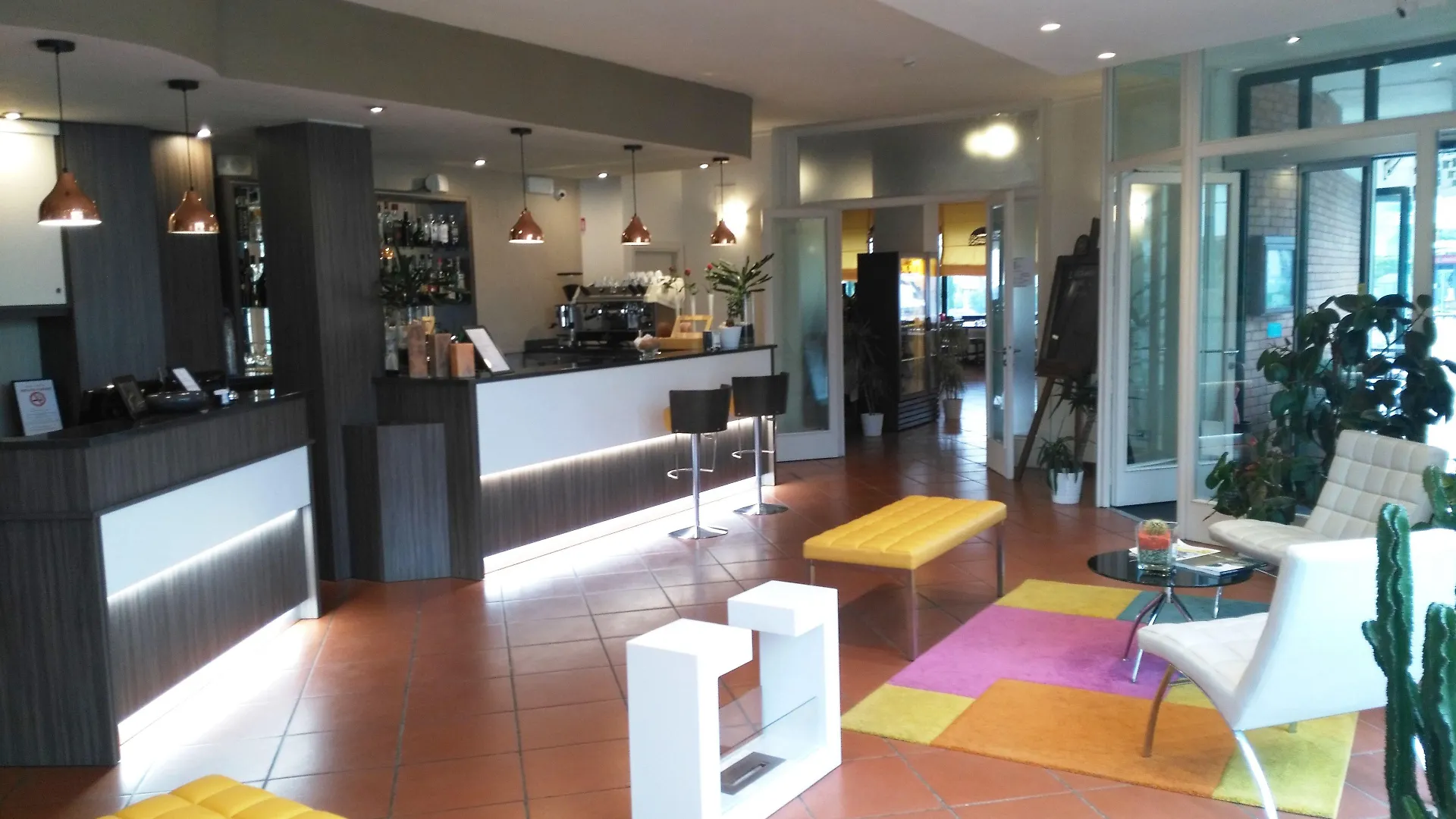 Staying In Firenze Area: 4 Central Hotels Compared