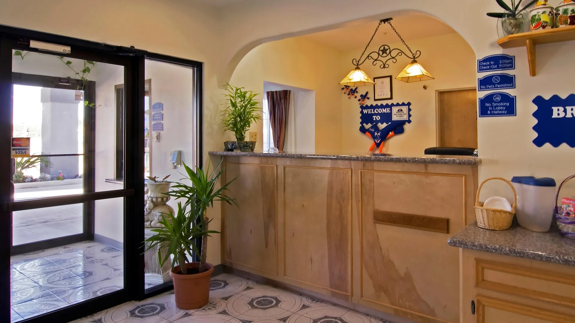 8 Top-Rated Airport Hotels Near George Bush IAH Houston