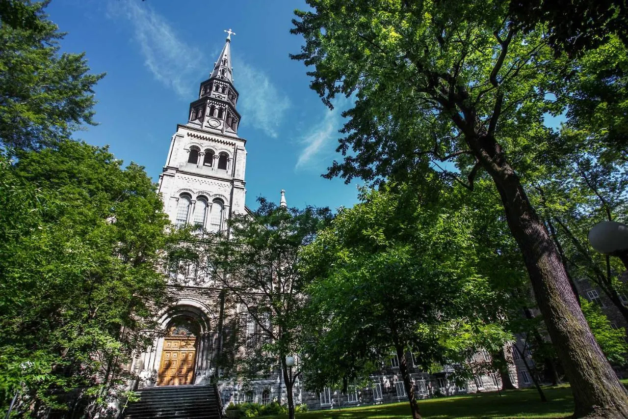 Staying In Golden Square Mile: 15 Central Hotels Compared