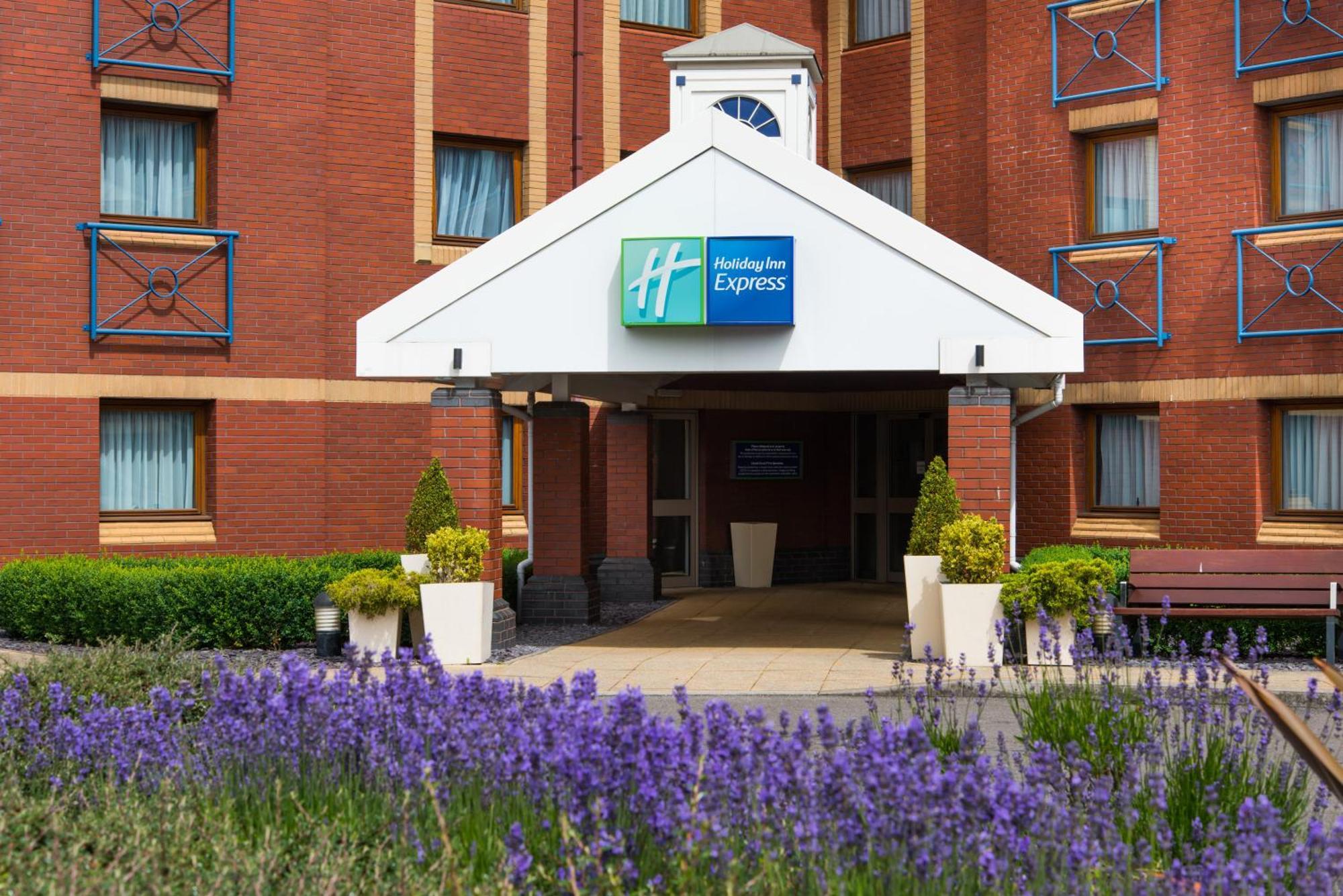 Where to Stay Near BBC Bristol: 6 Family-Friendly Hotels