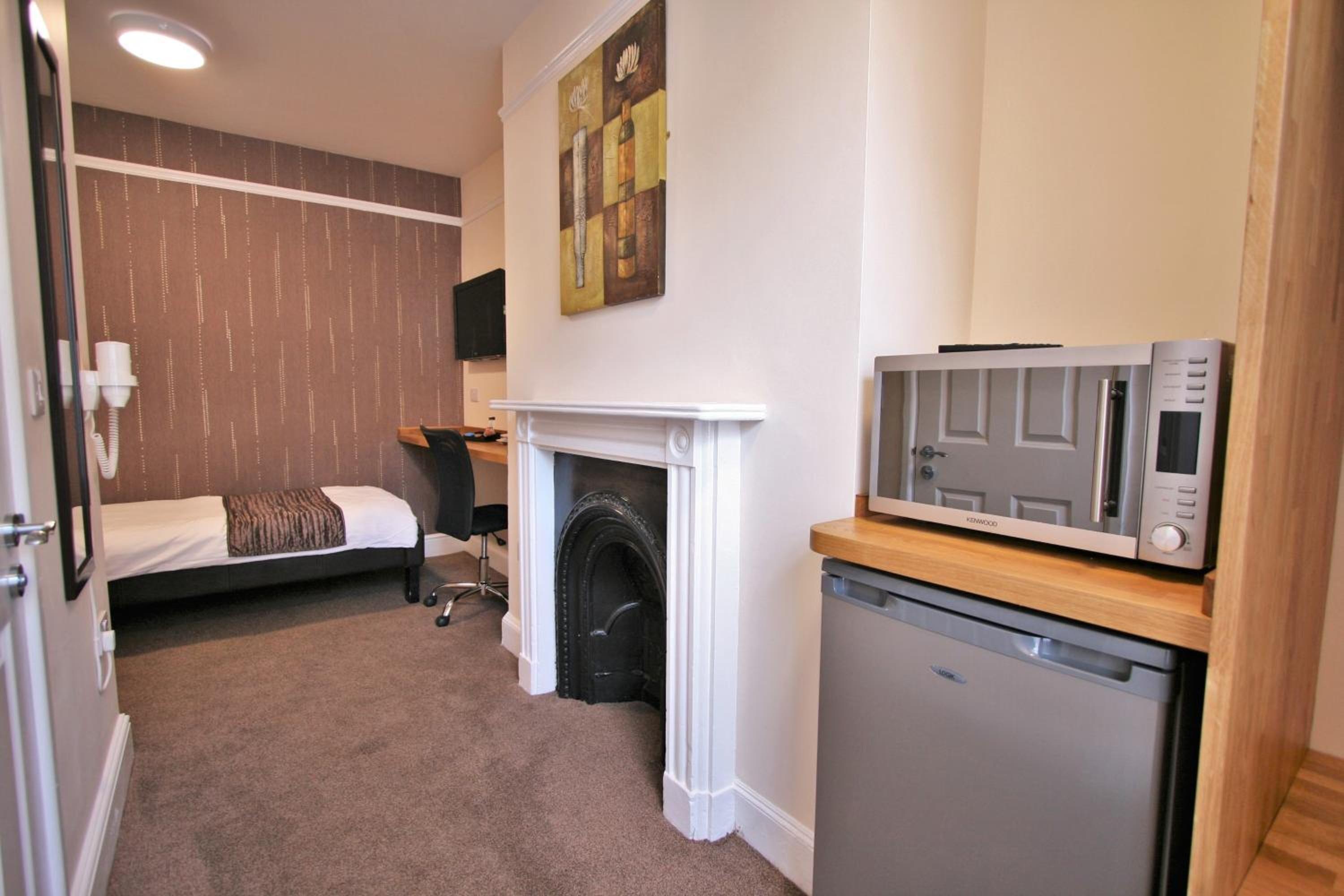 10 Airport Hotels Near Crickley Hill Country Park Worth Booking