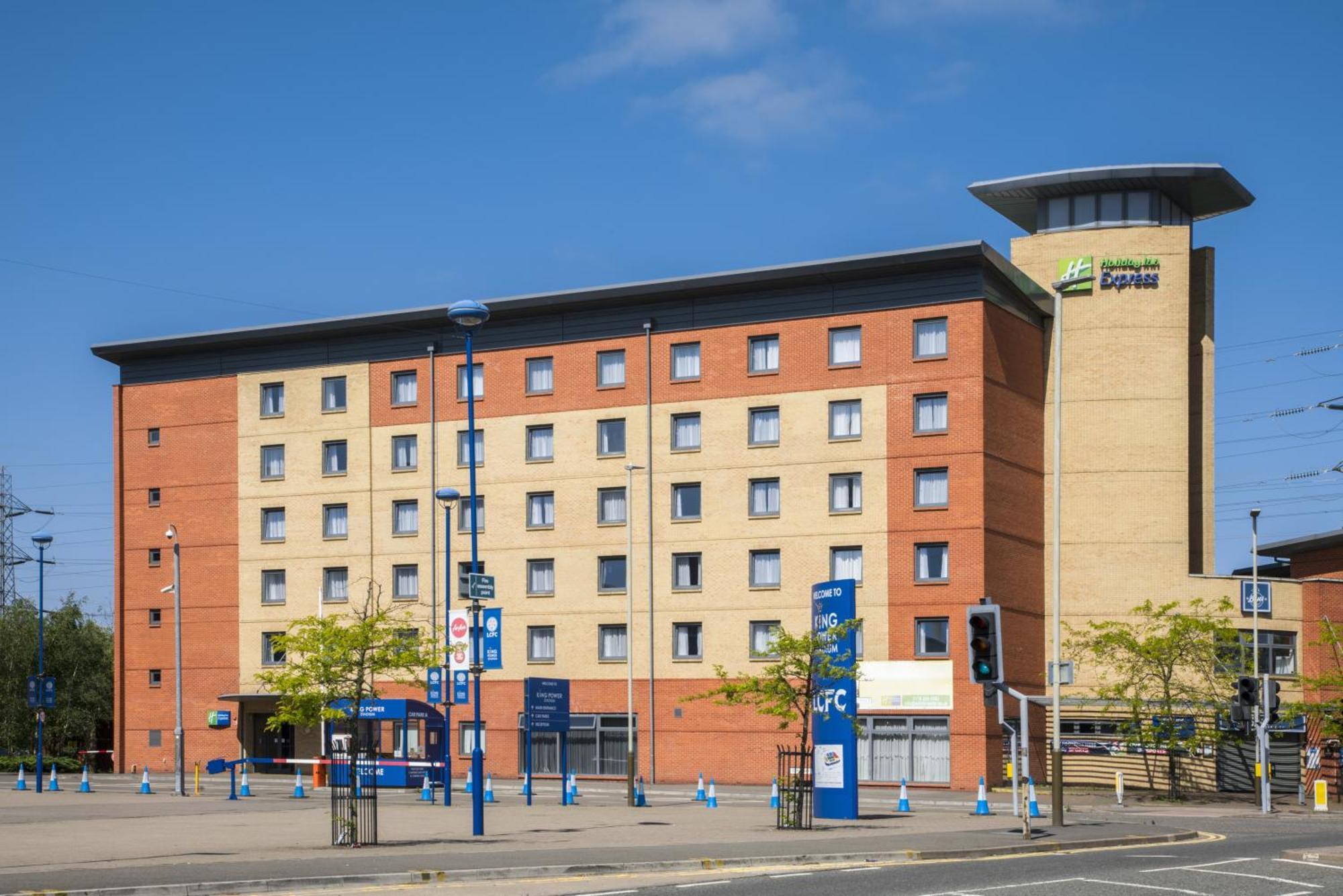 4 Design Hotels Near Bradgate Park Worth Booking