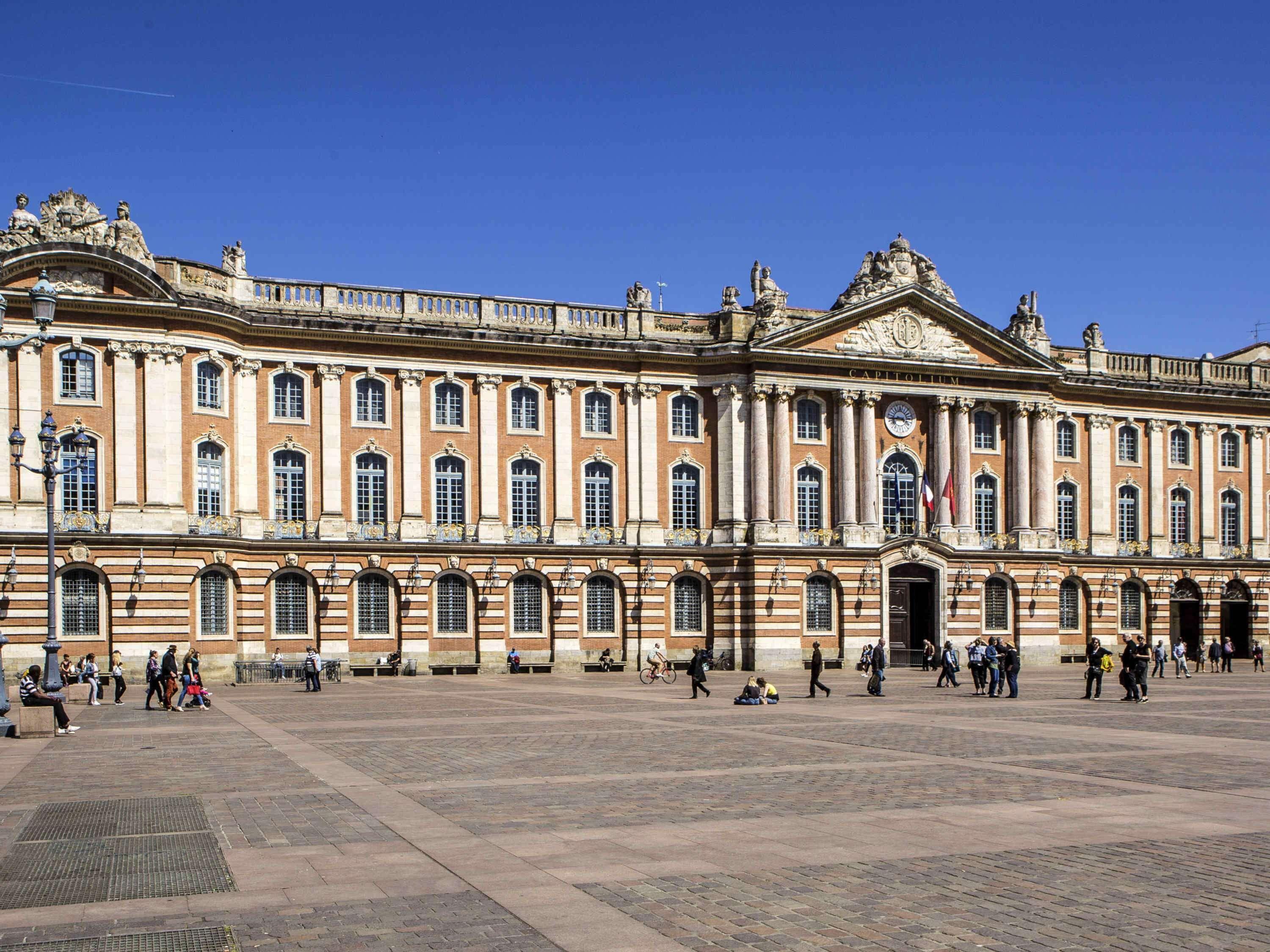7 Capitole Hotels in Toulouse That Combine Centre & Airport Access