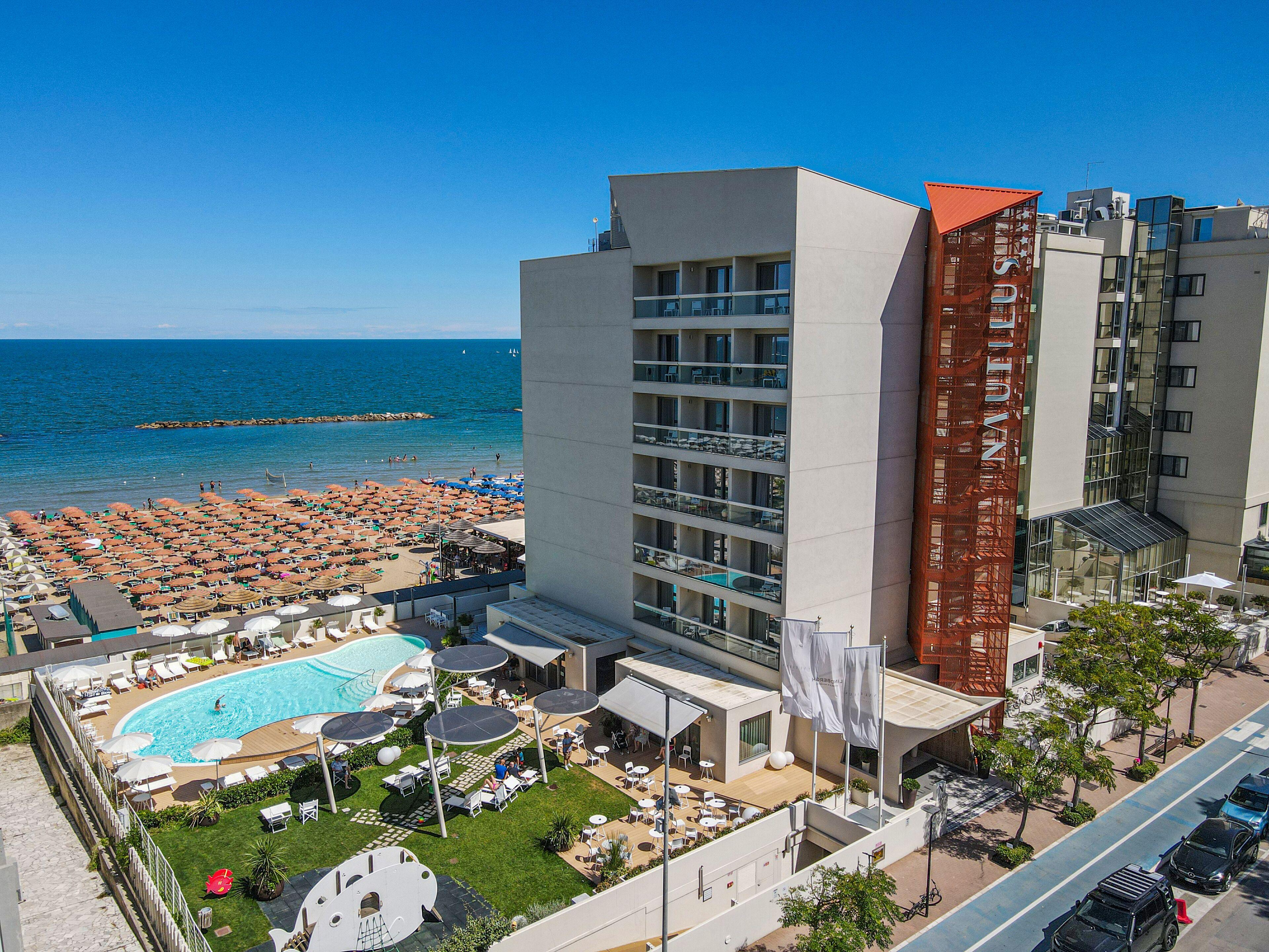 4 Seafront Hotels Close to Parco Naturale Monte San Bartolo