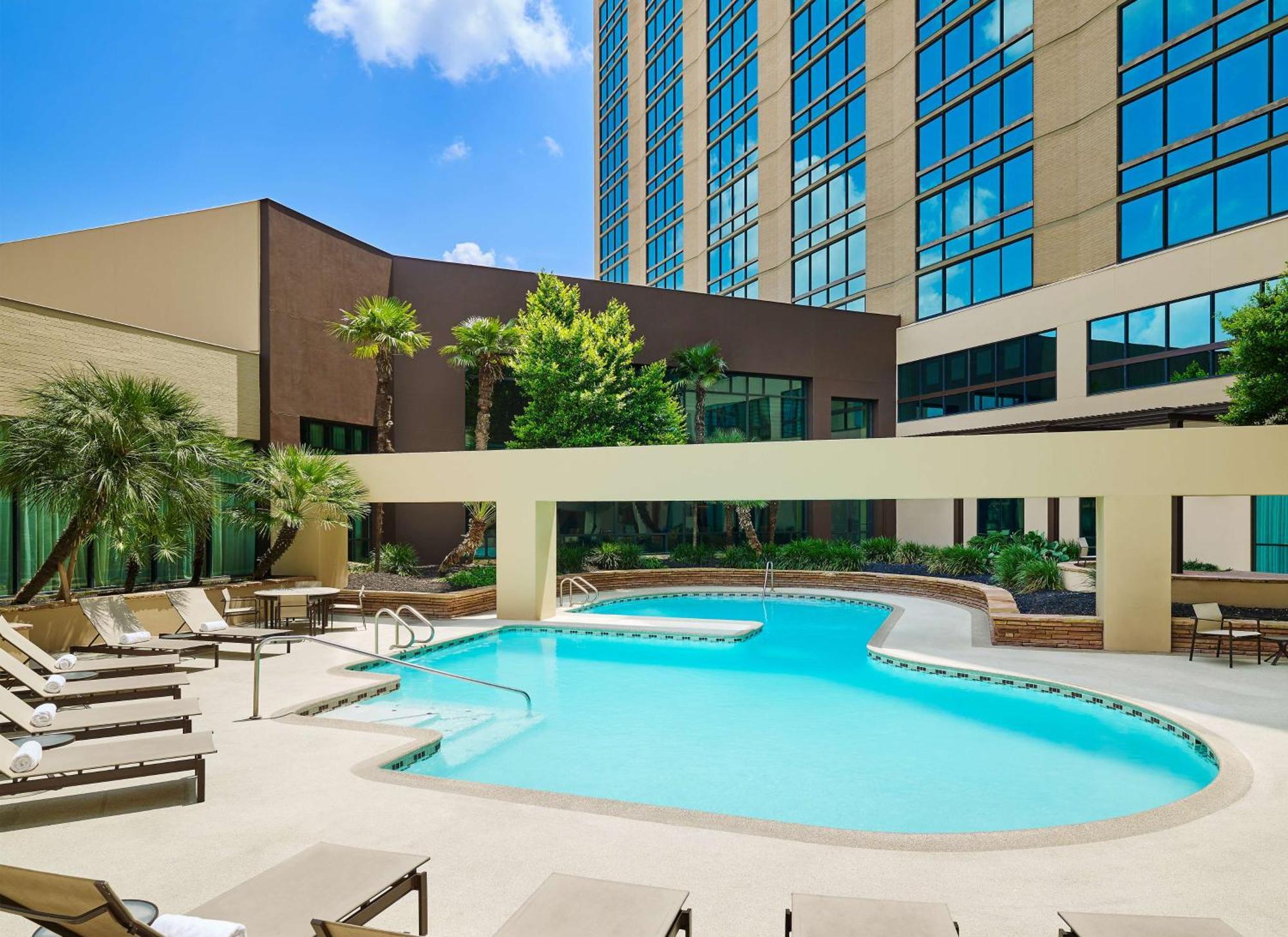 Staying In North San Antonio: 10 Budget Hotels Compared