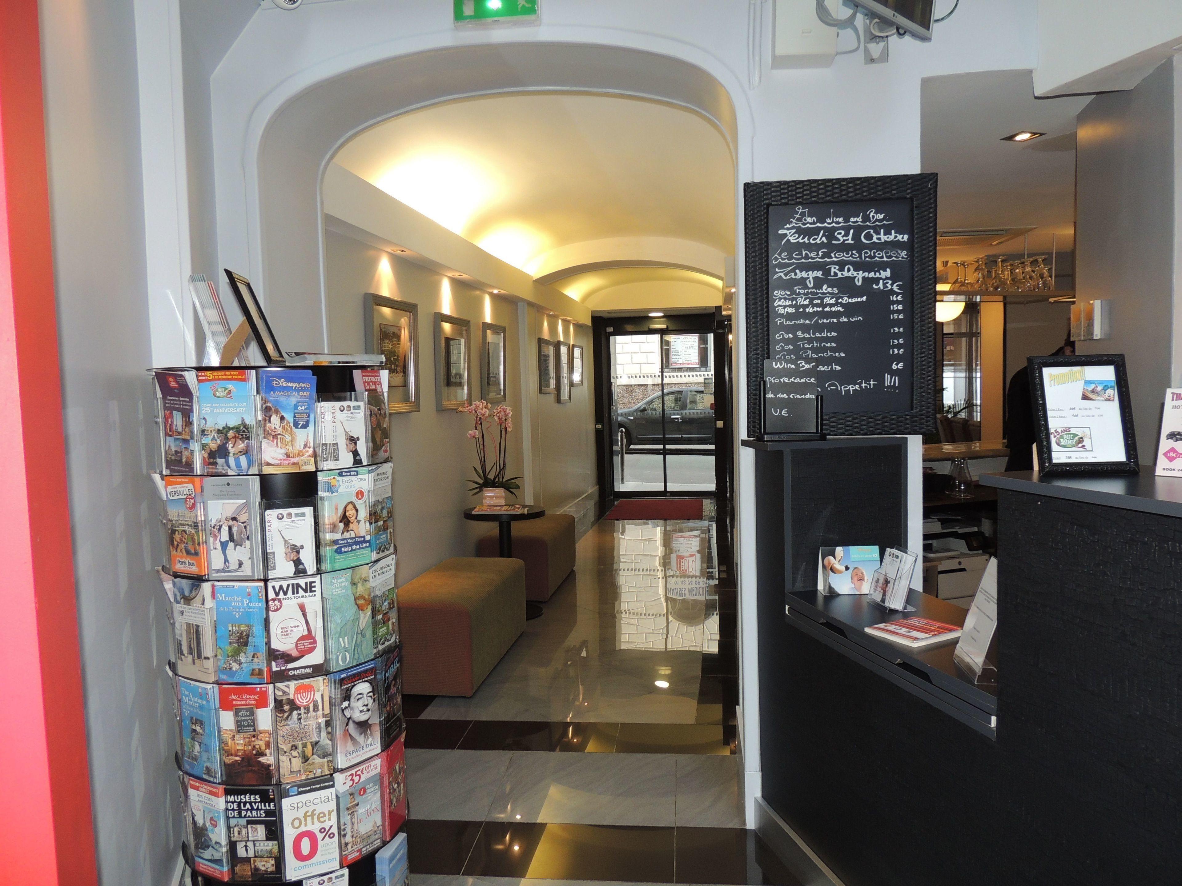 3 Cheap Hotels in Montmartre Worth Booking Right Now